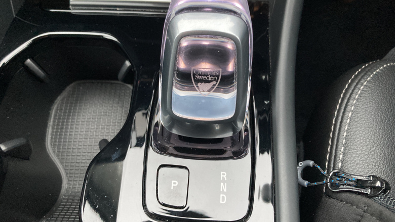 Volvo Xc40 2.0 B4P Inscription Pro 5dr Auto Petrol Estate